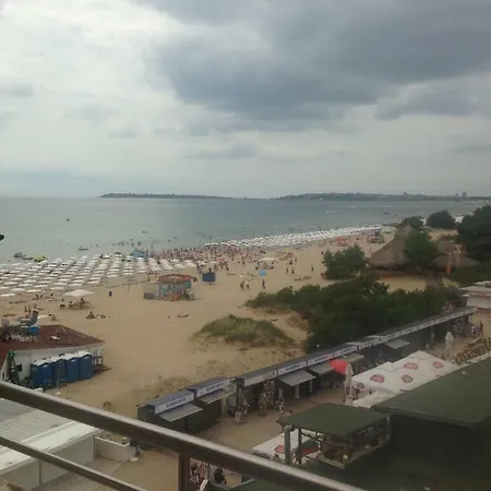 Beach Kaya Слънчев бряг